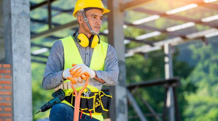 Professional gutter cleaning in Lind, WA
